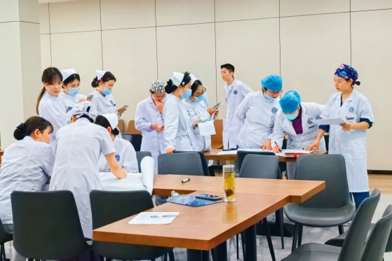 &ldquo;抓质量 强安全 促发展&rdquo;我院护理部召开2024年护理安全及不良事件讨论分析会